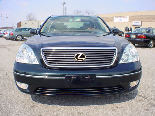 2002 Lexus LS430 Pics