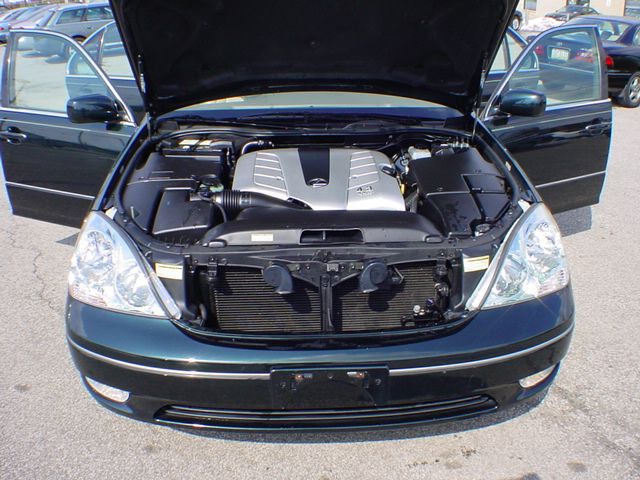 2002 Lexus LS430 Pictures