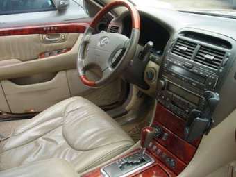 2002 Lexus LS430 Pictures