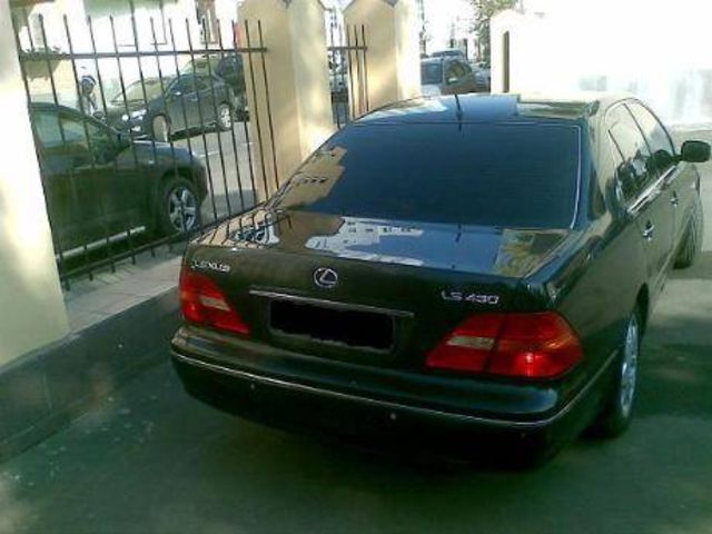 2003 Lexus LS430