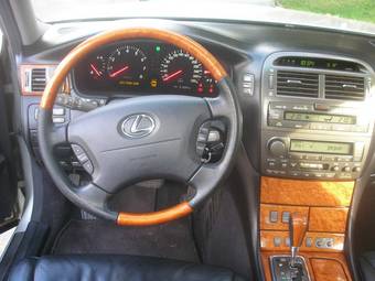 2003 Lexus LS430 Pictures