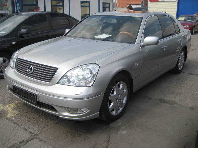 2004 Lexus LS430