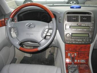 2005 Lexus LS430 Pics