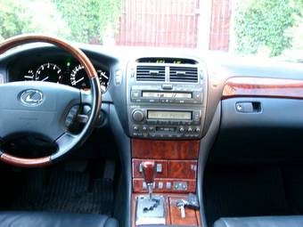 2005 Lexus LS430 Photos