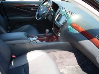 2006 Lexus LS460 Images