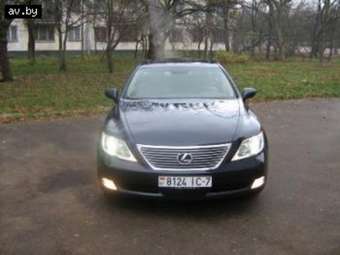 2007 Lexus LS460 Pics