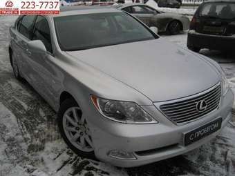 2007 Lexus LS460 Images