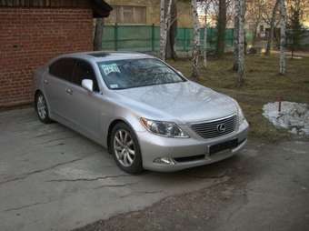 2007 Lexus LS460 Pictures