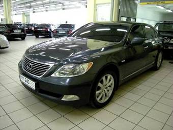 2007 Lexus LS460 Photos