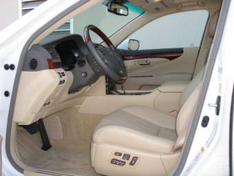 2007 Lexus LS460 Photos