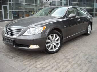 2007 Lexus LS460 Photos