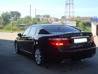 2007 Lexus LS460 Photos
