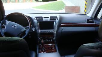 2007 Lexus LS460 Photos