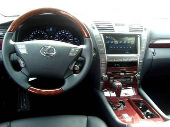 2008 Lexus LS460 Pics