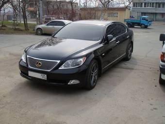 2008 Lexus LS460 Pics