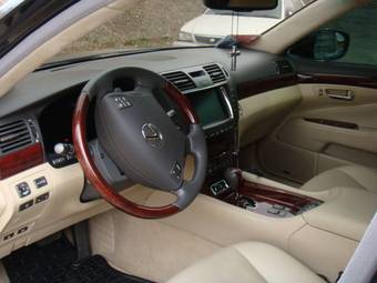 2008 Lexus LS460 Photos