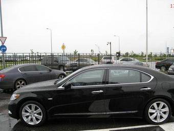 2008 Lexus LS600HL Pictures