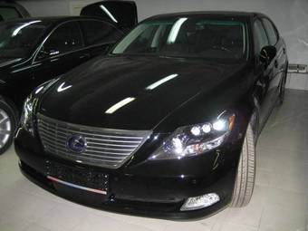 2009 Lexus LS600HL Pictures