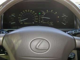 1998 Lexus LX470 Pics