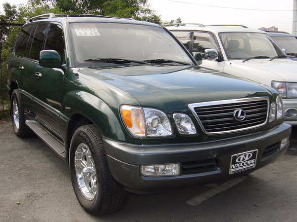 1999 Lexus LX470 Photos