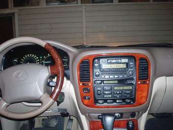 1999 Lexus LX470 Pics