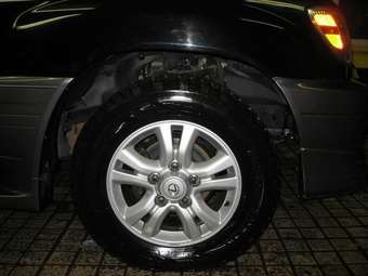 1999 Lexus LX470 Pictures