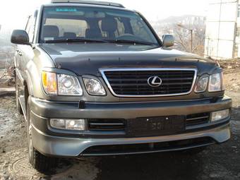 1999 Lexus LX470 Photos