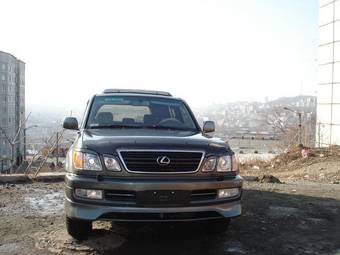 1999 Lexus LX470 Pictures