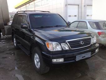 1999 Lexus LX470 Photos