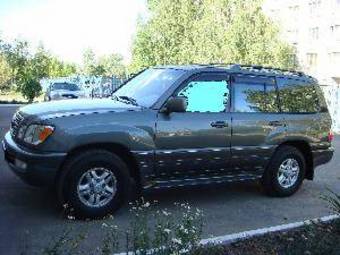 1999 Lexus LX470 Photos