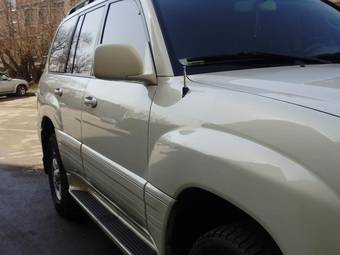 1999 Lexus LX470 Photos