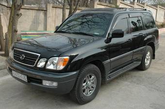 1999 Lexus LX470 Photos