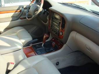 1999 Lexus LX470 Photos