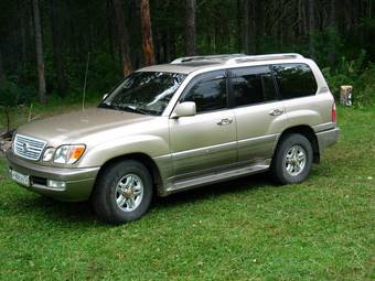 1999 Lexus LX470 Images