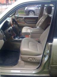 1999 Lexus LX470 Pictures