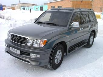 2000 Lexus LX470