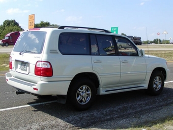 2000 Lexus LX470