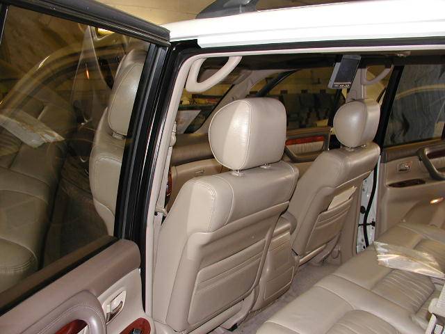 2000 Lexus LX470