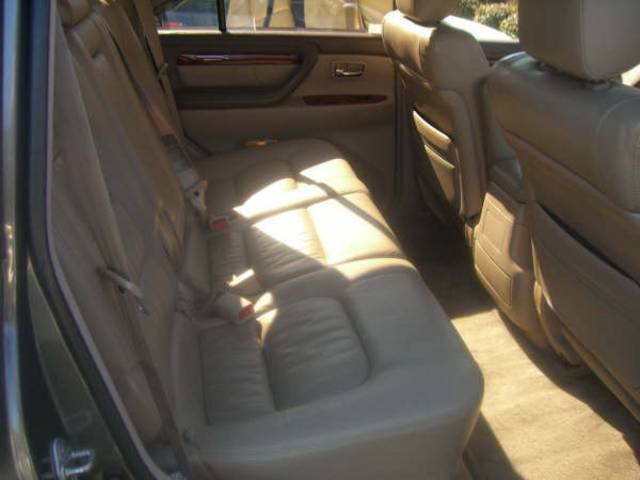 2000 Lexus LX470