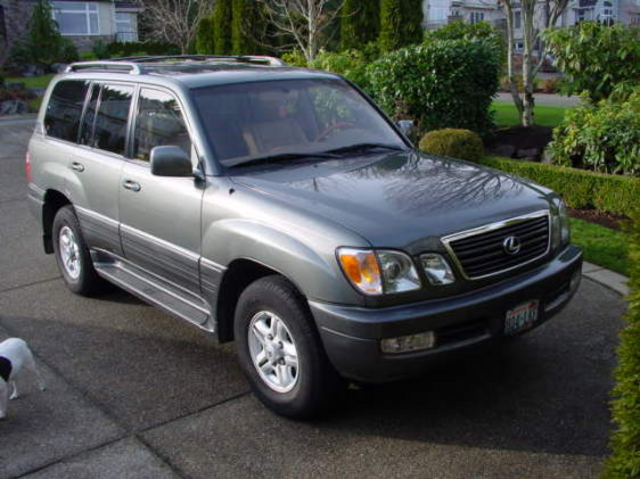 2000 Lexus LX470