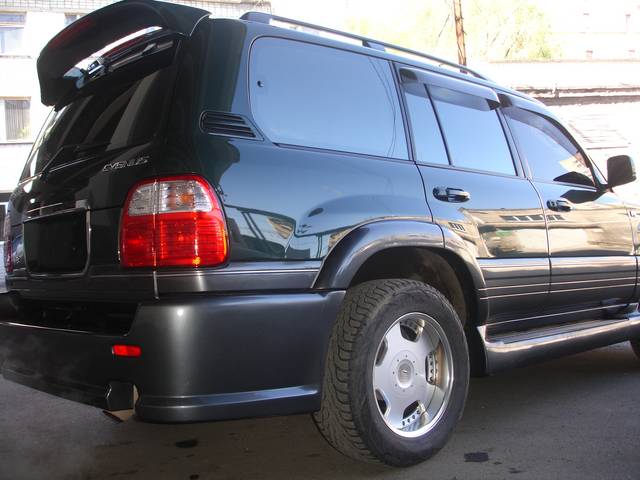 2000 Lexus LX470