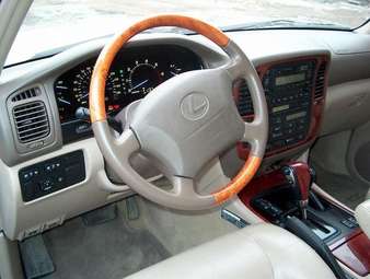 LX470