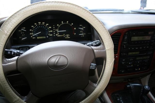 2000 Lexus LX470