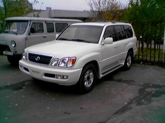 2000 Lexus LX470