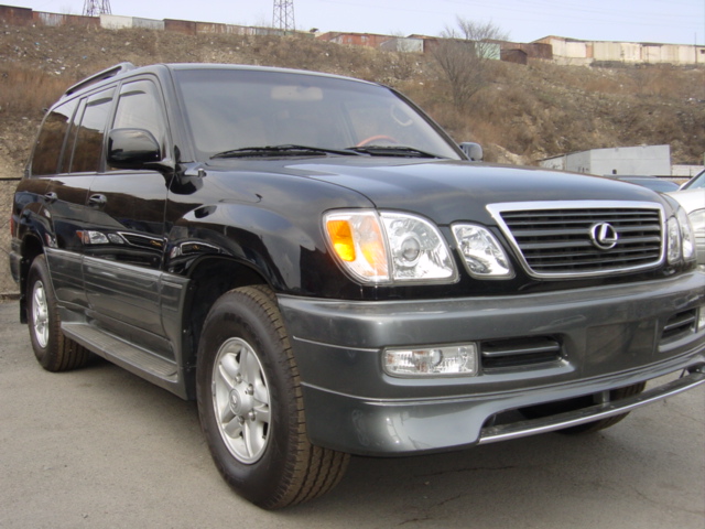 2000 Lexus LX470 Pictures