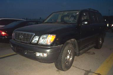 2000 Lexus LX470 Photos