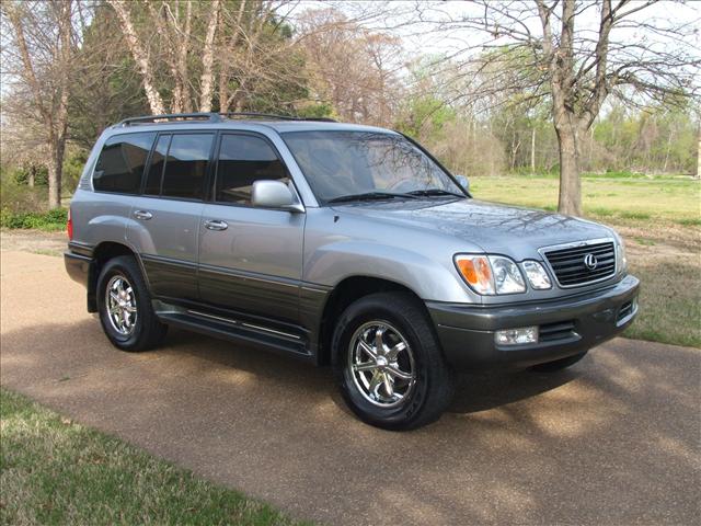 2000 Lexus LX470 Pictures