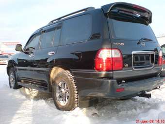 2000 Lexus LX470 Photos