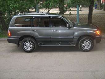 2000 Lexus LX470 Pictures