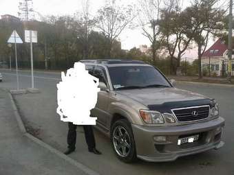 2000 Lexus LX470